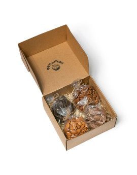 Подарочный набор орехов и сладостей № 38 (1 кг.)